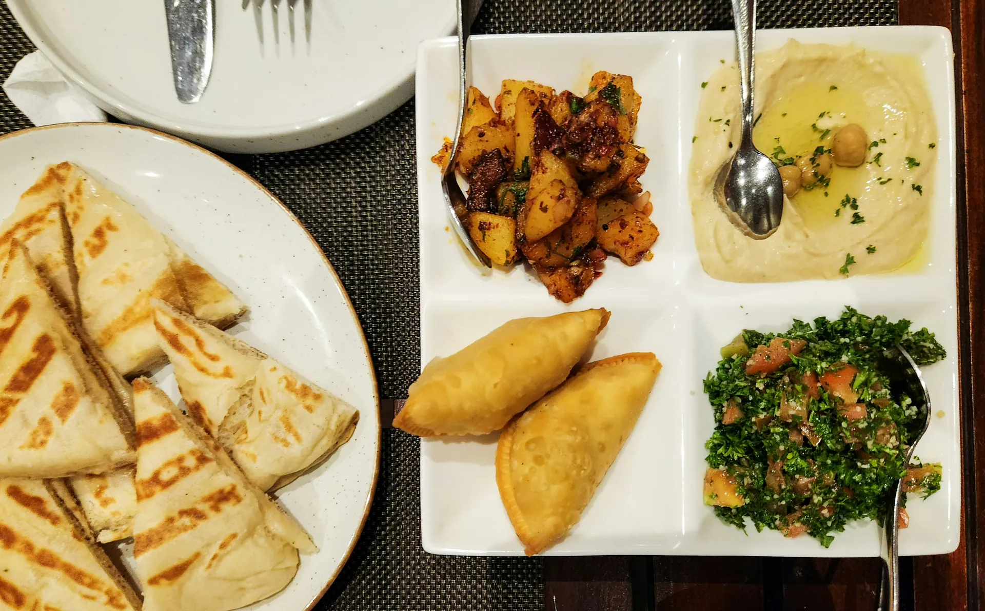 Chez Faina Fayrouz